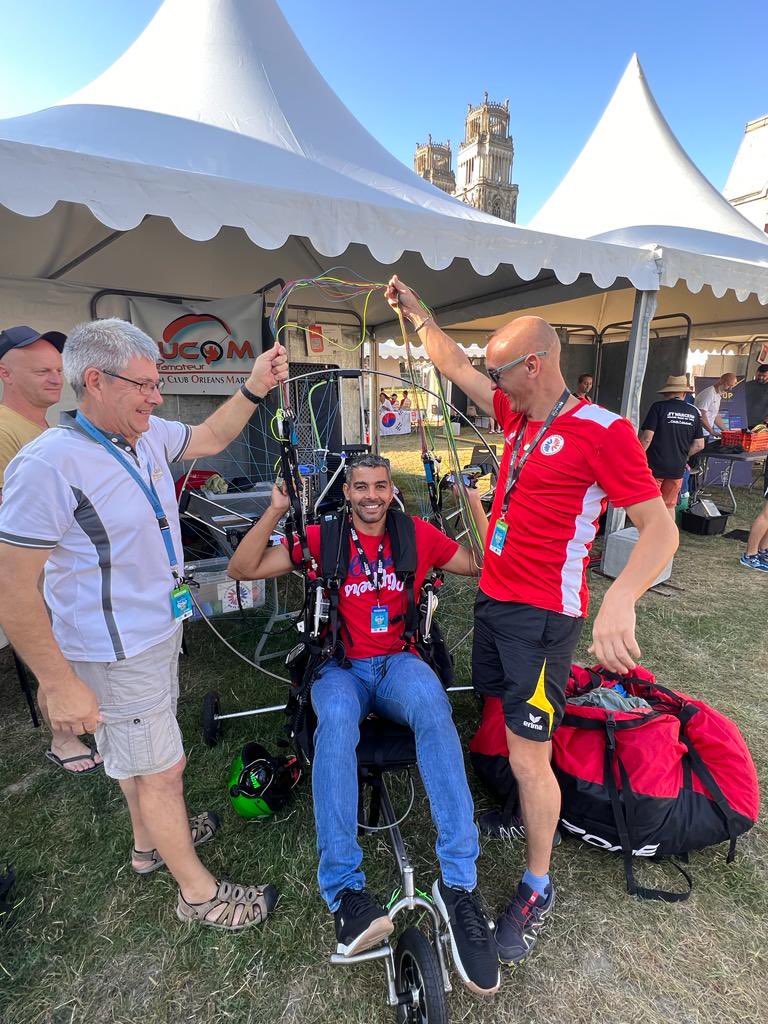 Mesdames et messieurs,
Nous venons d’atterrir à Orléans.
La température extérieure est de 28°.
Toute l’équipe d’Air Thomas 🚀vous remercie et vous souhaite une très belle journée sportive ☀️avec toutes nos associations.