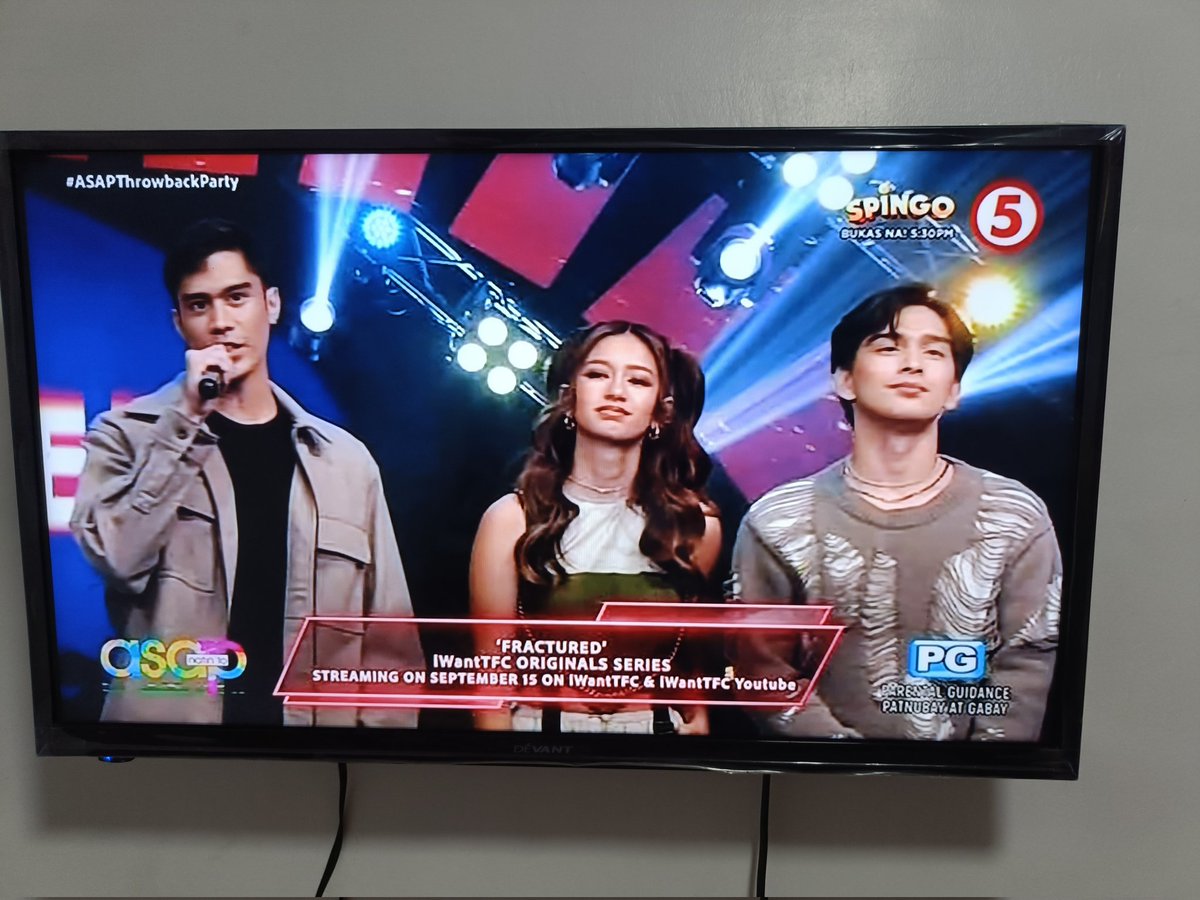 MutyaCoronel's tweet photo. #KaoriOinuma and #JeremiahLisbo with the casts of #Fractured.

SUNDate WithTeamFRACTURED
#FracturedOnASAP https://t.co/NuN5scJyN7