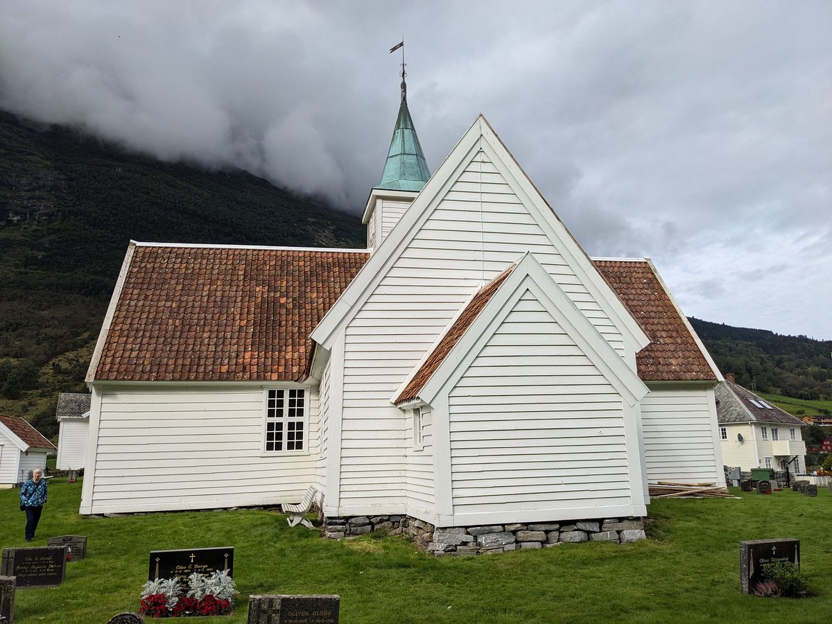 #SundaySermons More loveliness from #Norway. #Olden (great name) has two churches. This stripey pulpit's in the old one (1759, only cruciform church in the NordFjord district.) Some carved pew doors are made from the older stave church it replaced. Check in for #Woodensday!