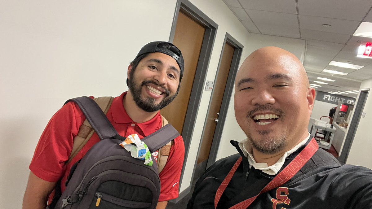 JeremyWu's tweet photo. This apparently is going to be the only @ChrisNTrevino selfie you’re gonna get @ShotgunSpr 🫥 https://t.co/YPIFtI1E9w