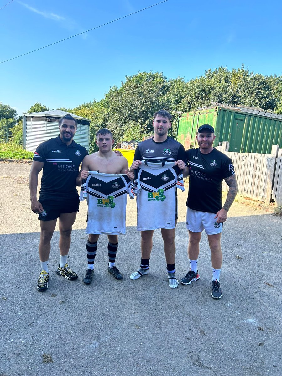 Congratulations to @elliotwhitaker5 and @salkeld_eddie who made their 1st team debut yesterday in the game against @CrosfieldsRugby!

Great work lads in warm conditions 🖤🤍

@OfficialNCL 

#rugbyleague #NCL2023 #communityRL
