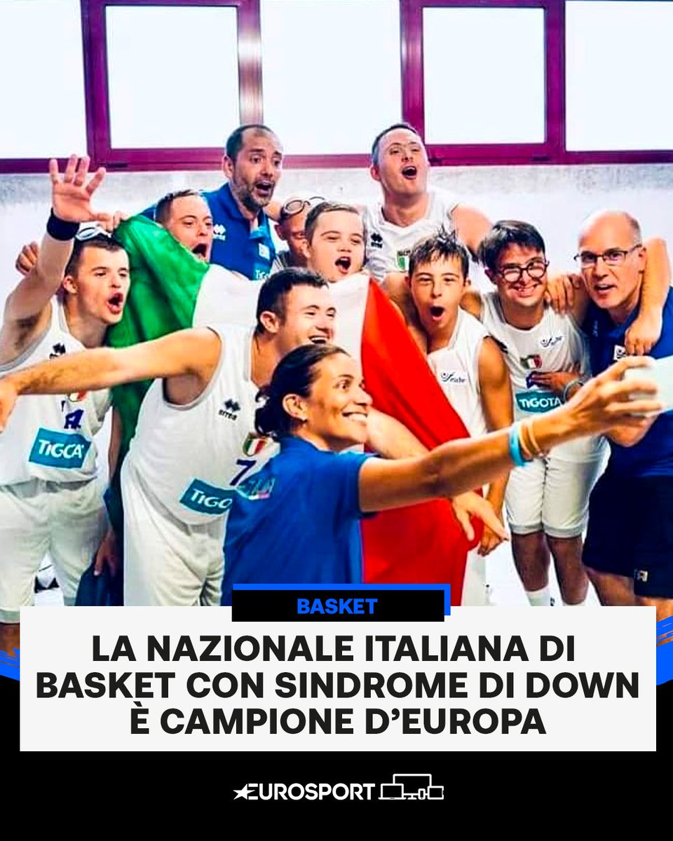 Eurosport_IT's tweet photo. Per la terza volta nella storia i nostri azzurri si sono laureati Campioni d'Europa: bravi, ragazziiiiiiiiii! 😍🏆🇮🇹 

📸 Facebook/ItalbasketIBA21

#EurosportBASKET | #SUDS | #ItalBasket https://t.co/32TKlKonr9