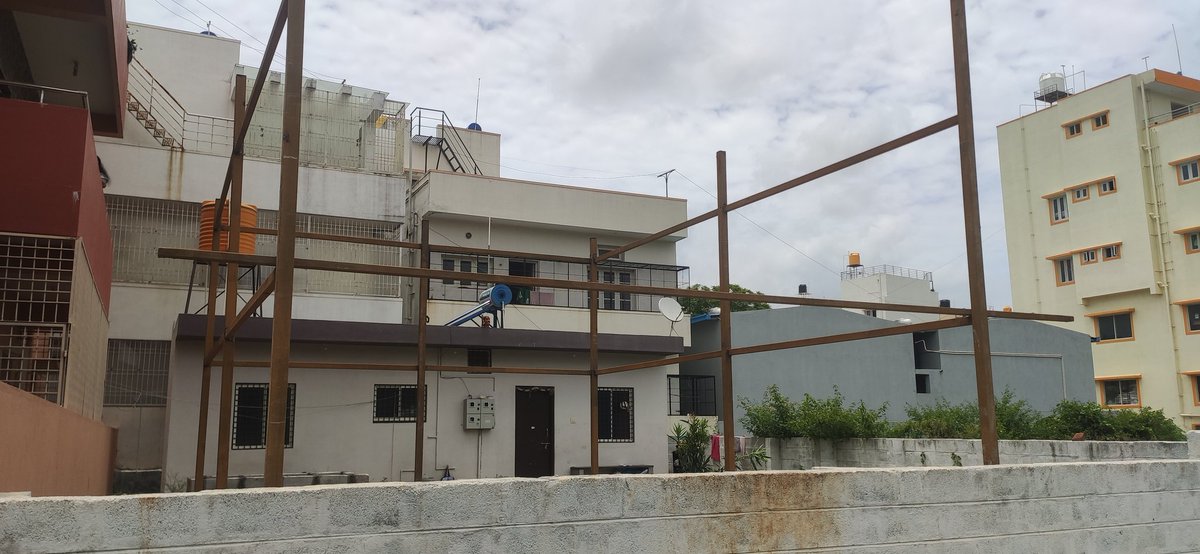 makerguy2019's tweet photo. @BDABangalore @chairmanbwssb @BBMPCOMM 1382, 6th block SMV layout, Pin- 560110 ,no permission taken. Illegally being built. Kindly intervene. https://t.co/Vq4geKbOC4