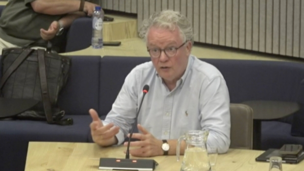 DeDrontenaar's tweet image. Experiment met legaal gekweekte softdrugs op #Lowlands leek burgemeester een aardig idee.
 #LL23 #LLFest @Rapid_Razor_Bob
 dedrontenaar.nl/l/287898