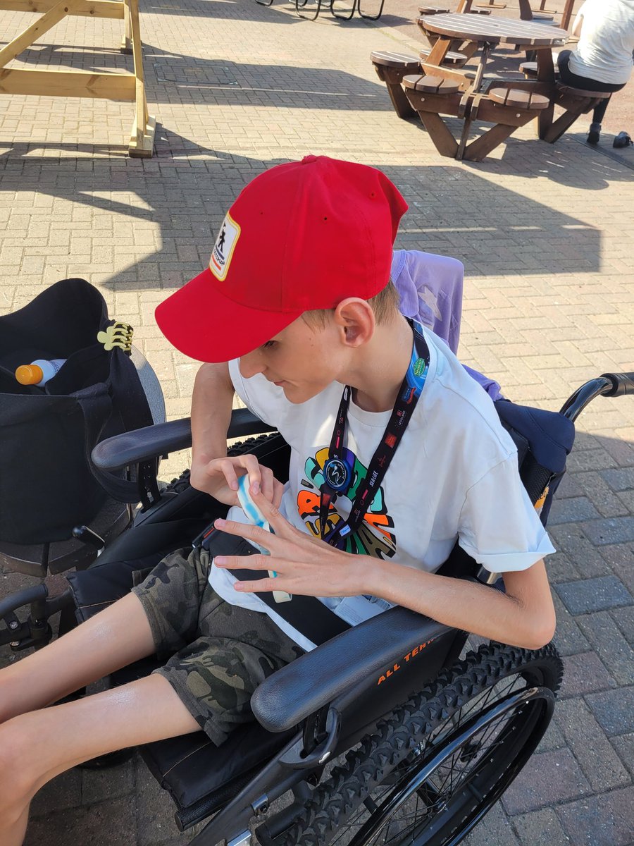 We went to Thorpe Park in the morning and then visited my late mothers grave on her birthday. Leon carried ginger biscuits for my babcia. Was a lovely day