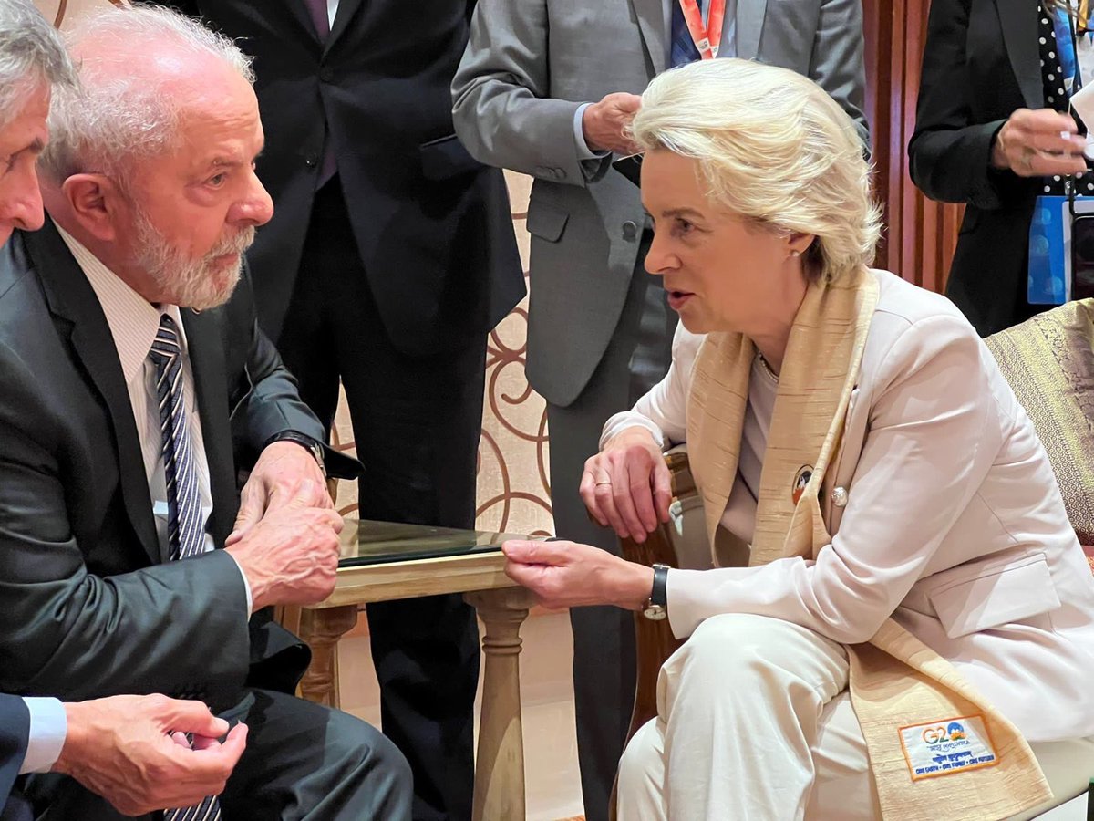 vonderleyen's tweet photo. Dear President @LulaOficial I wish you all the best for the 🇧🇷 @G20org Presidency.
 
The EU values its partnership with Brazil. We want to reenergise it. 

And we must find a path forward for EU-MERCOSUR. https://t.co/MeGvcADXk1