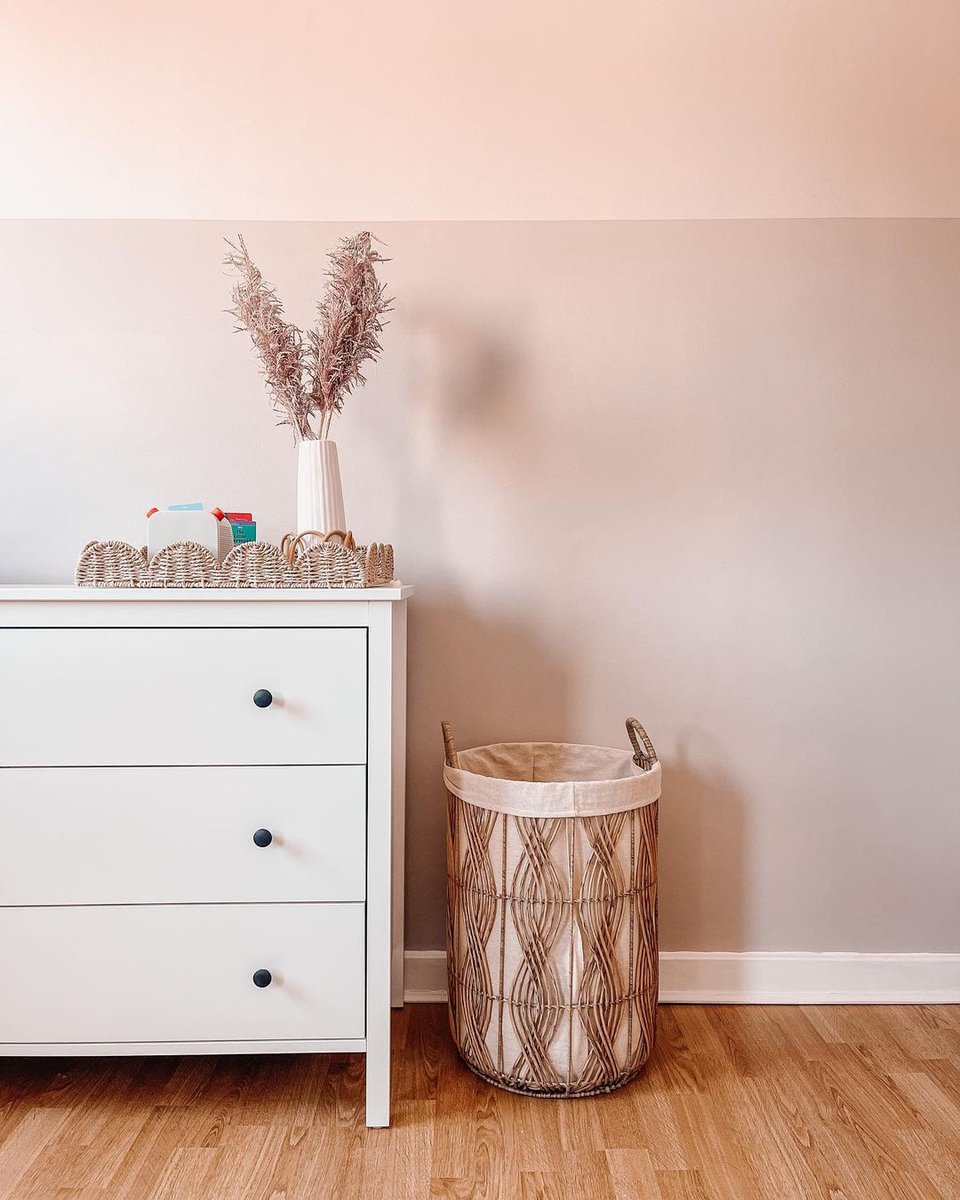 A mid muted greige with a dusty mauve undertone... @kerri.andherkids has made Chapel Stone look beautiful in this space 😍