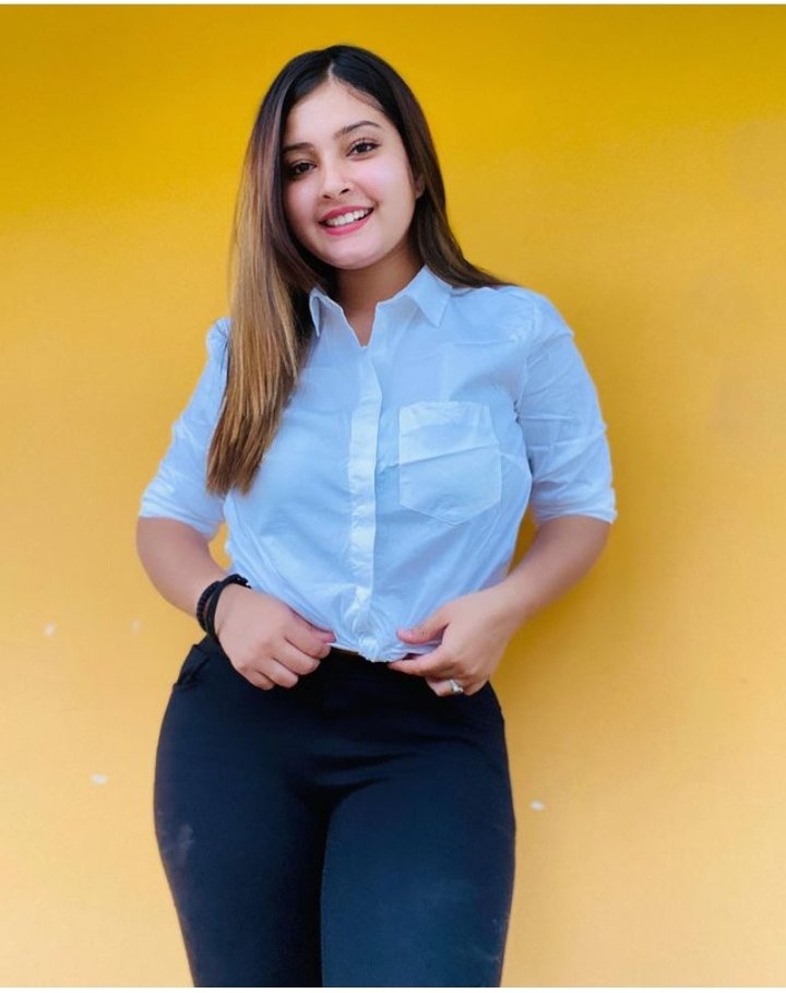 Maya Bhatt 💎 tweet media