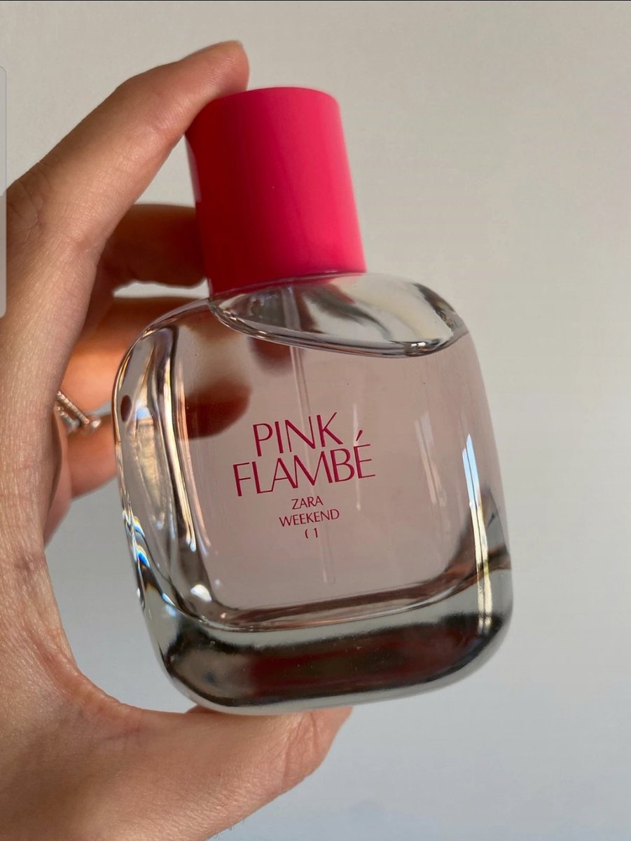 NandiHouse1's tweet photo. Nous avons une belle sélection de zara pour vous. 
Tobacco
Night
Vibrant leather
Sont également disponibles.💗 https://t.co/xA90iLNraX
