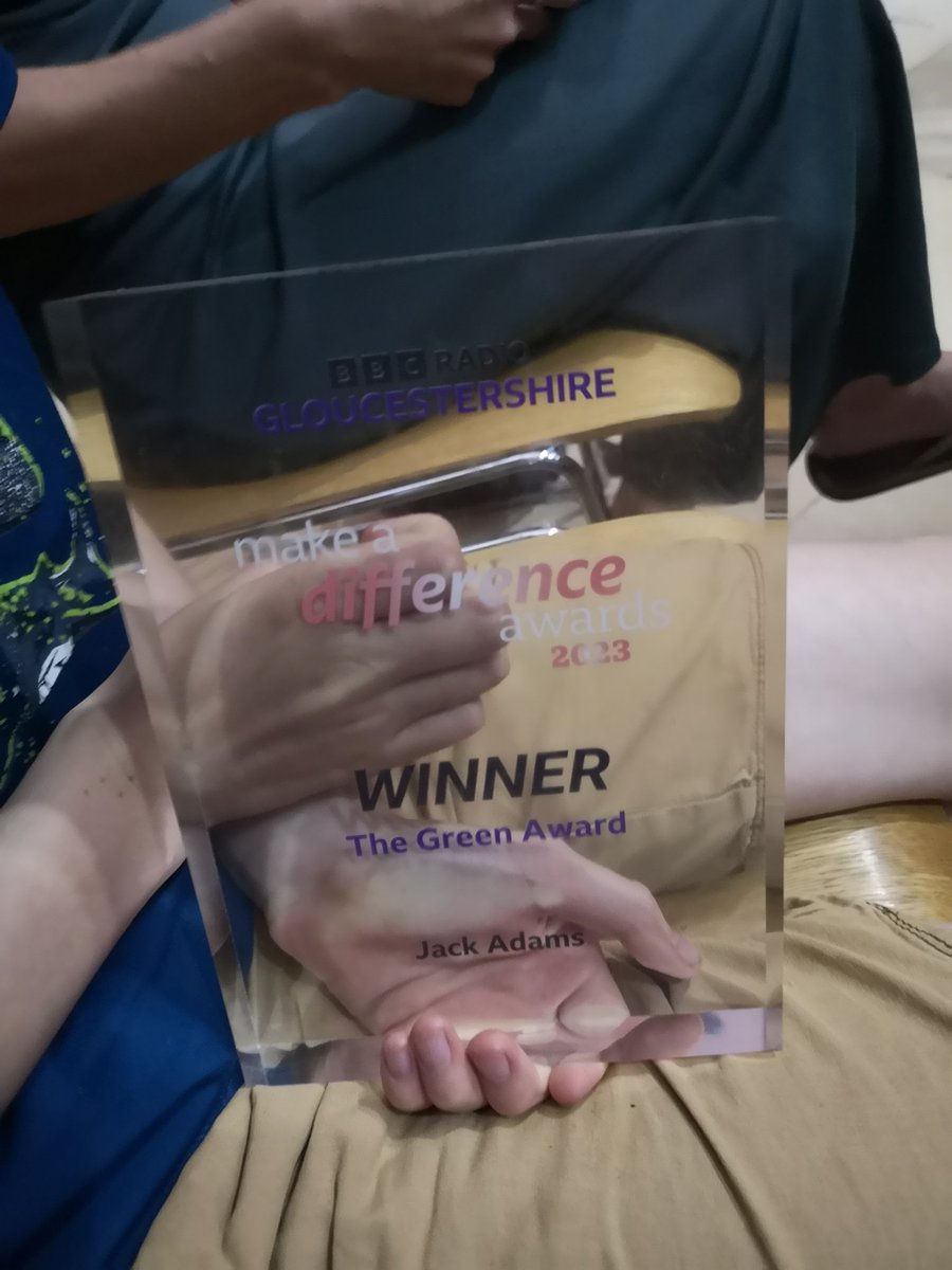 CazAdams3's tweet photo. 10 year old Jack's the @BBCGlos's Make A Difference green award WINNER, in recognition of his outdoor challenges and fundraising for the @worldlandtrust and @Natures_Voice 💚💚
@BBCGlos @Benfogle @SteveBackshall @GlosCC @GlosLiveOnline @MeganMcCubbin @BBCNews @ChrisBonington https://t.co/k0NCFsbsxd
