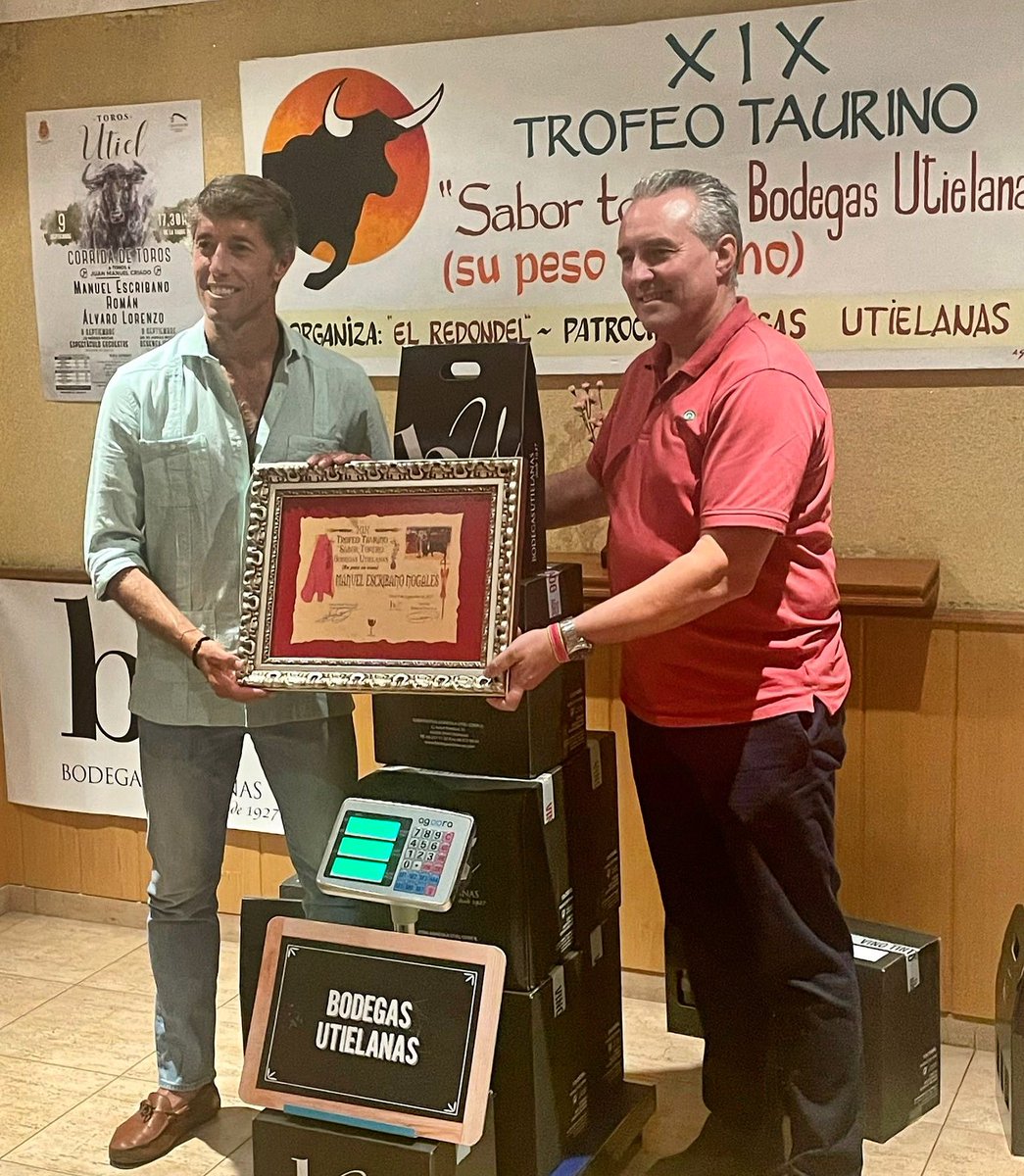 Manuel Escribano ha sido proclamado triunfador del XIX Trofeo sabor torero Bodegas Utielanas, su peso en vino, a la faena de mayor sabor torero de la corrida celebrada en Utiel.