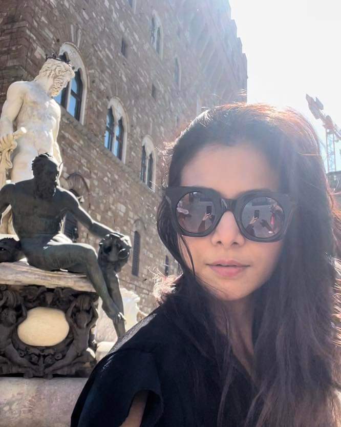 Actress @YourKoel shared these beautiful pics from her #EuropeTrip this year. #traveldiaries #actorslife 
.
.
#tollywoodactress #bengaliactress #tollyqueen #tollyqueenkoel #upcomingfilm #jongolemitinmashi