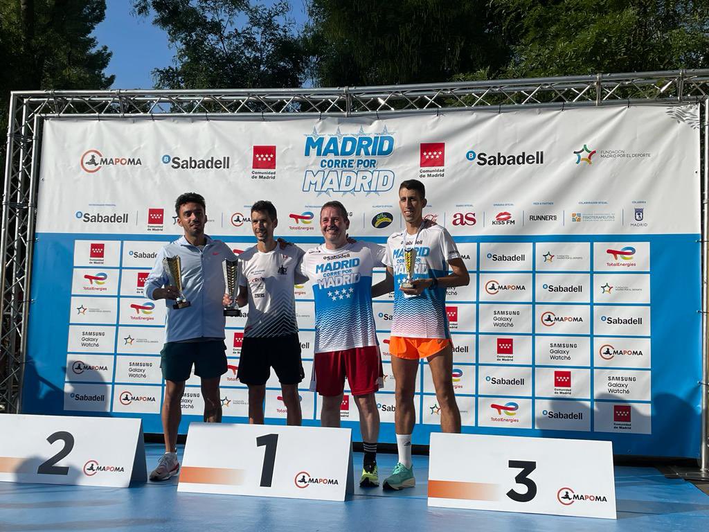 MadridxDeporte's tweet photo. 🥇 Sigue liderando la carrera @JAVIGUERRA26 
🥈 Vuelve a repetir posición el madrileño @SUBETEALCARRO 
🥉 Mohamed Massat
🥇 La madrileña @ClaraVinaras 
🥈 Francisca Marisol Almiron
🥉Marta Izquierdo 
ENHORABUENA A TODOS!!  #Madridcorre #madridcorrepormadrid https://t.co/PBg0H3ZhHO