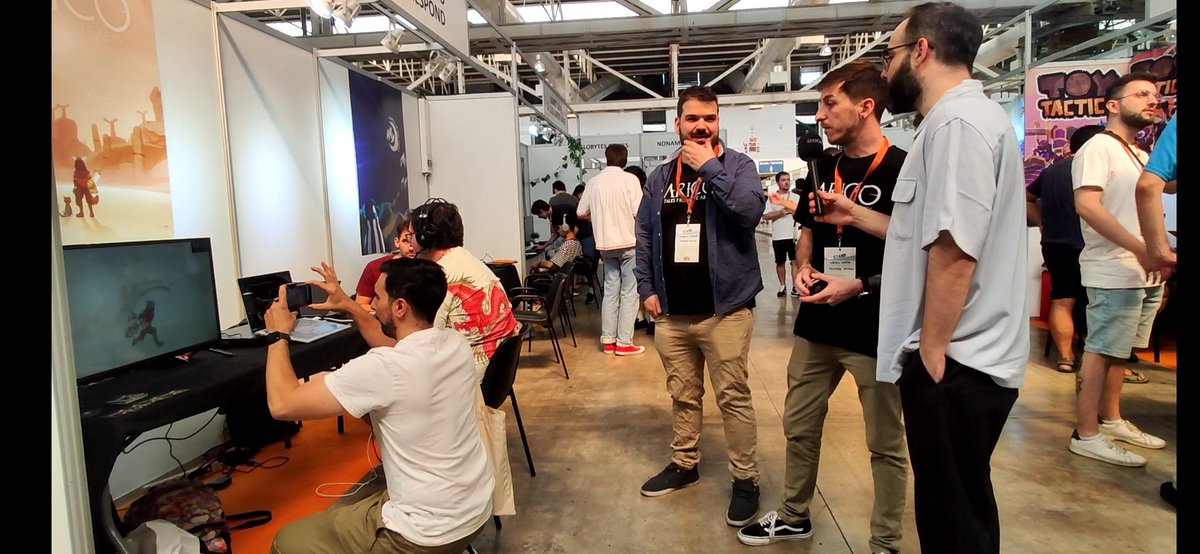 Grasias <a href="/ChiclanaFriends/">Chiclana & Friends</a> por la entrevista en el <a href="/IndieDevDay/">IndieDevDay</a> y a todos los friends por sus buenas palabras en el chat ♥️ Podéis verla en twitch.tv/chiclanafriend…