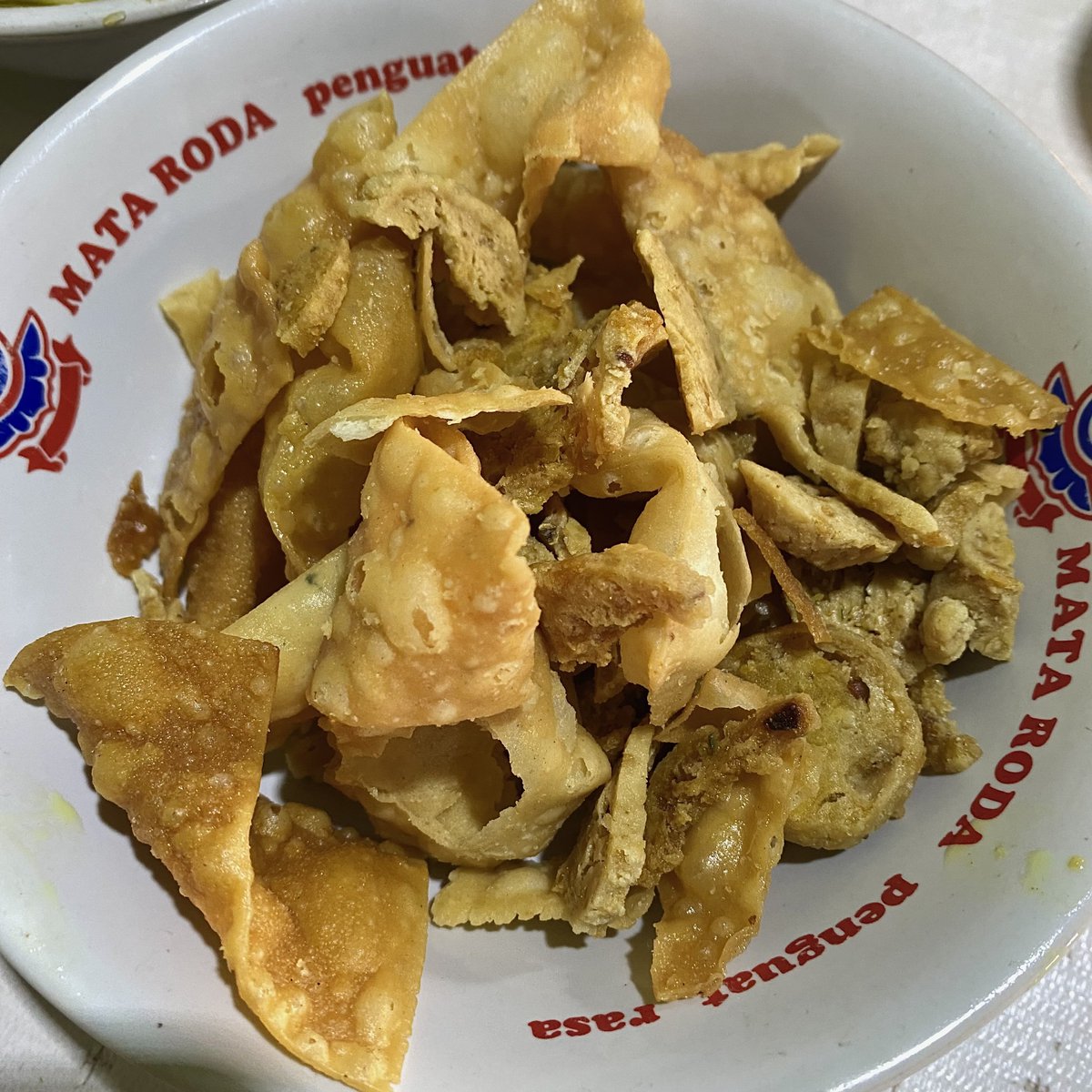 yearendsale_'s tweet photo. pertama kali kesini sayang bgt tetelannya udah habis :(, rasa mie ayamnya manis gurih type mie kecil tipis, salah satu top tier di jogja nih👍🏻
📍Bakso &amp; Mie Ayam Cak Iwan @InfoMieAyamYK https://t.co/5XsW8LiXLi