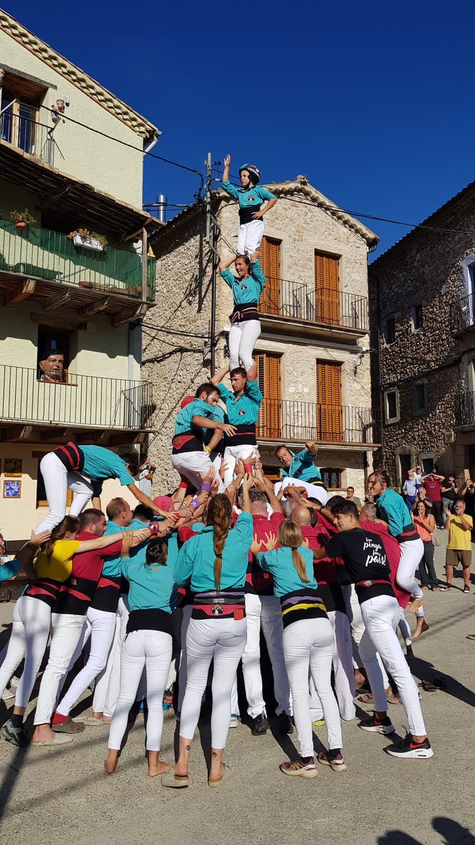 COLLA CASTELLERA DE CERDANYA tweet media