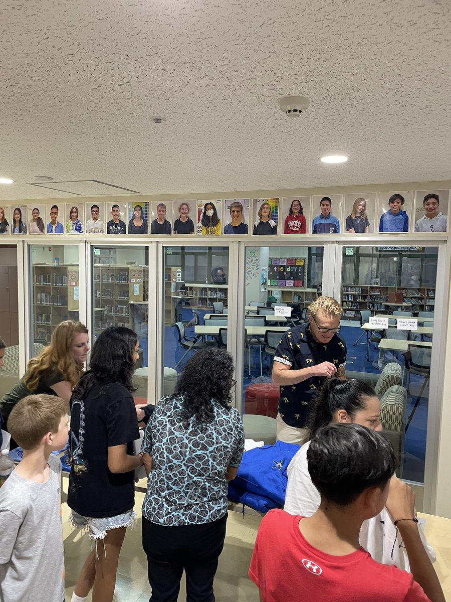 Iwakuni Middle School Open House was a total success. Look at that merch fly off the shelf! #dodeainaction #openhouse #pto