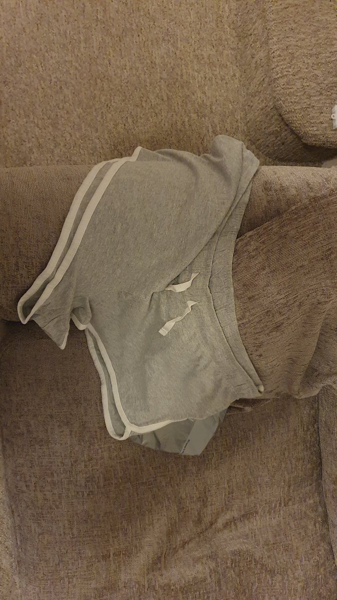 VolcaronaShiny's tweet photo. Got some new shorts the other day. Looking forward to wetting these 😁😁
#omorashi #maleomo #maleomorashi #wettingpants #peeingboy #peepants #peedesperation #gayomo #gayomorashi #malewetting #peeholding https://t.co/Gz2sG5uYEK