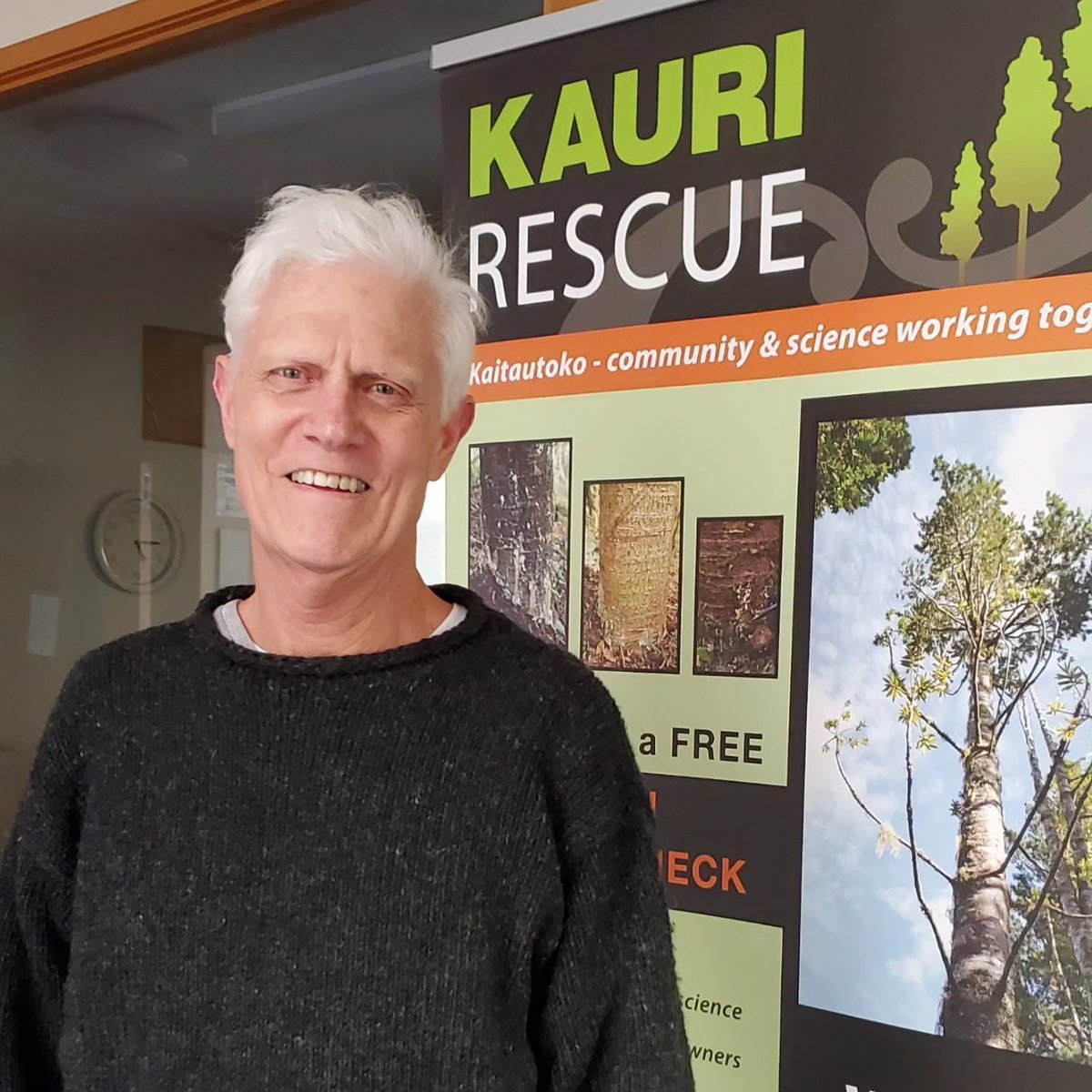 KauriRescue's tweet photo. A HUGE thank you to playwright and actor Gary Stalker for donating the proceeds of his one man show Ghost Trees tonight to support Kauri Rescue. It was an outstanding performance to a packed house as part of the Auckland Climate Festival.  #ghosttrees #kaurirescue   #kauri https://t.co/nMBq9feSTS