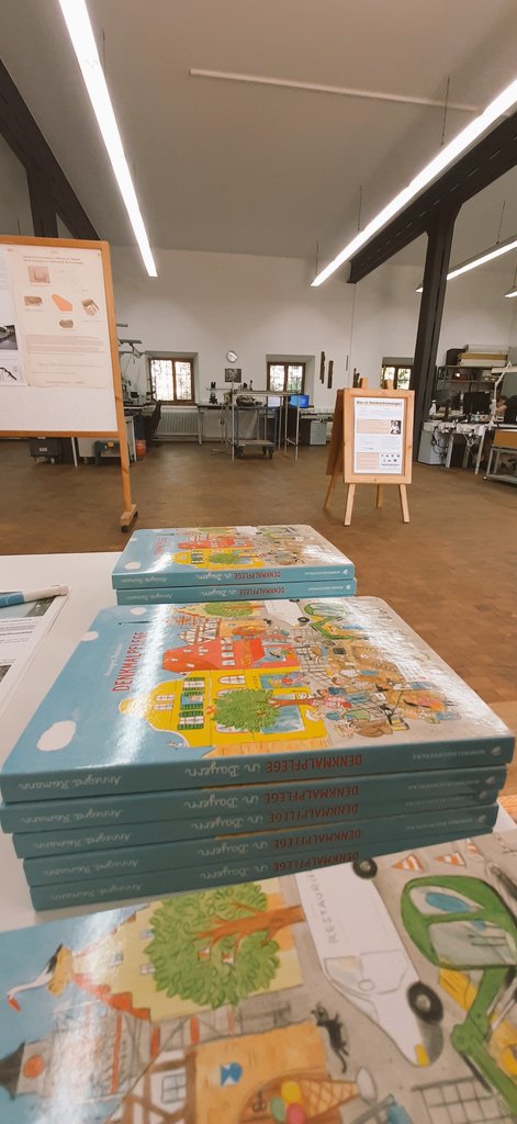 Julia Weidemüller (@weideju) on Twitter photo Open Heritage! 
Tag des offenen Denkmals!
#tagdesoffenendenkmals #bayerischeslandesamtfürdenkmalpflege #denkmälerbayern #blfd #dendroarchäologie #dendrochronology #dendroarchaeology #dendrochronologie  #dendrolove #deutschestiftungdenkmalschutz Open Heritage! 
Tag des offenen Denkmals!
#tagdesoffenendenkmals #bayerischeslandesamtfürdenkmalpflege #denkmälerbayern #blfd #dendroarchäologie #dendrochronology #dendroarchaeology #dendrochronologie  #dendrolove #deutschestiftungdenkmalschutz