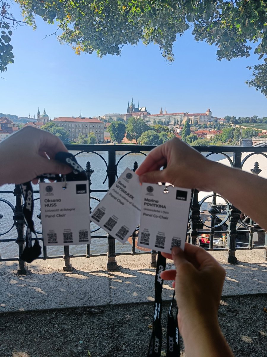 10 years in po.sci. academia, 20+ conferences and the first time ever  at ECPR thanks to my hobby non-climate related project "How to research corruption" with my favourite <a href="/HussOksana/">Oksana Huss</a> and <a href="/IlonaWysmulek/">Ilona Wysmulek</a>  

icrnetwork.org/what-we-do/how…