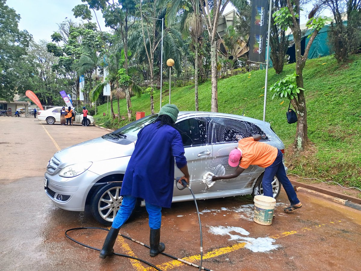 GabrielBuule's tweet photo. Hello good people, today we are washing cars to fundraise for the health of our brother @edgarbatte . If you can't make it, support financially via 0752630559 (Edgar R Batte)
#SupportEdgarBatte https://t.co/qce8P9rs8G