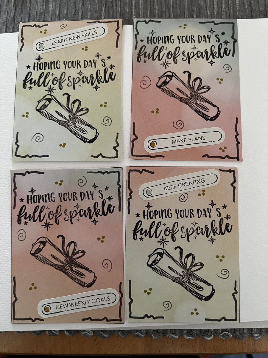 Mein Beitrag zum September-Thema „1. Schultag in der Zauberschule“  #kleinerKunsttausch Ich hoffe, er gefällt Euch ✨🌟✨