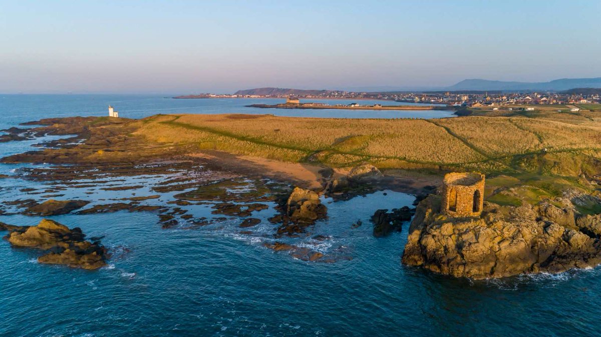 welcometofife's tweet photo. We're lucky to have over 100 miles of wonderful coastline in #Fife which is packed with scenery, history &amp; heritage, wildlife and more. 

We've picked out some highlights  - what are your favourite Kingdom coastal spots?

https://t.co/Ex4bQAJHT5

#LoveFife #Fife #WelcomeToOurHome https://t.co/ZFygTaLoLc