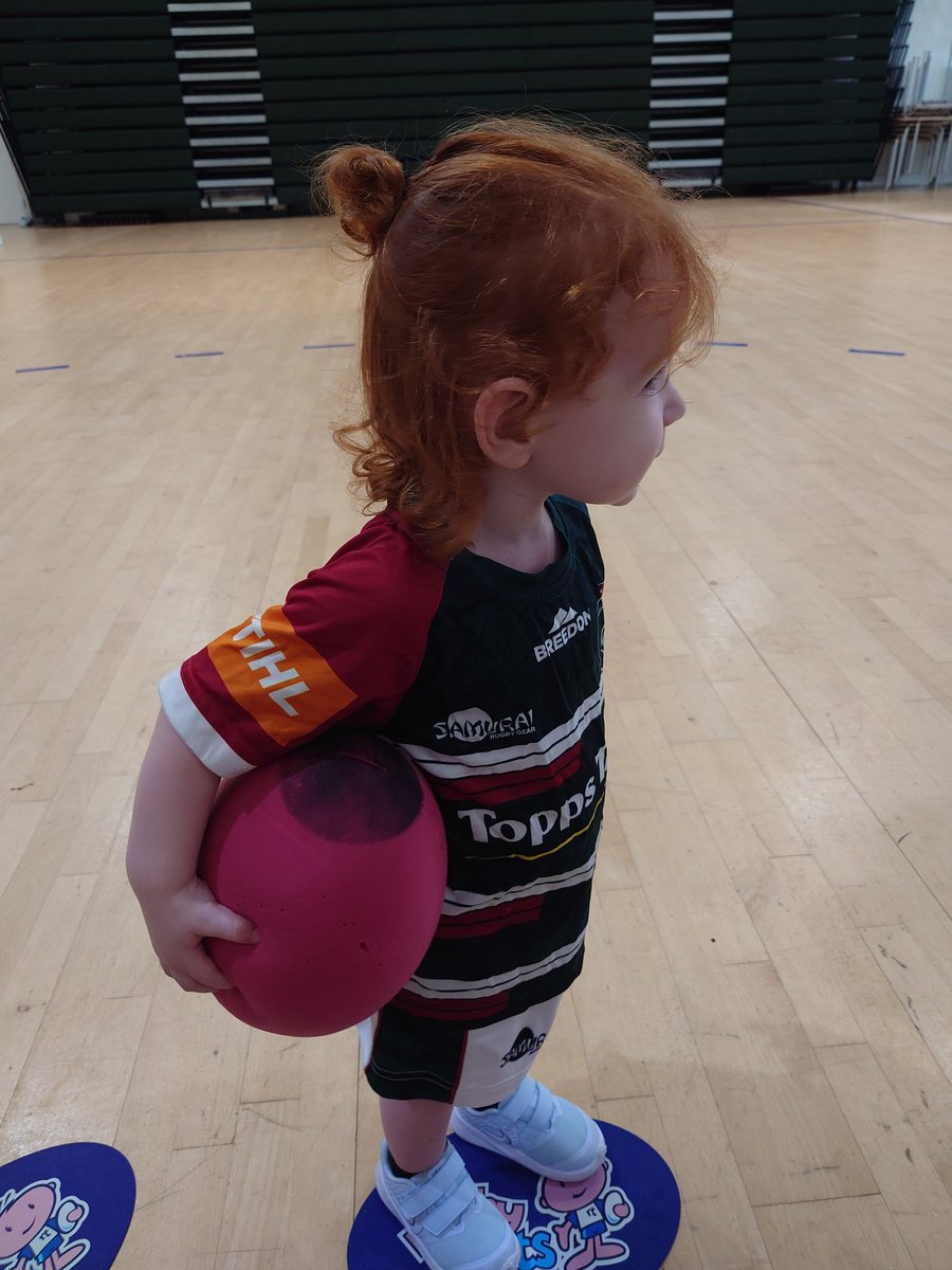 tobyking872's tweet photo. First time @RugbytotsMK and obviously had to rep the @LeicesterTigers kit https://t.co/7S3kpyNAcI