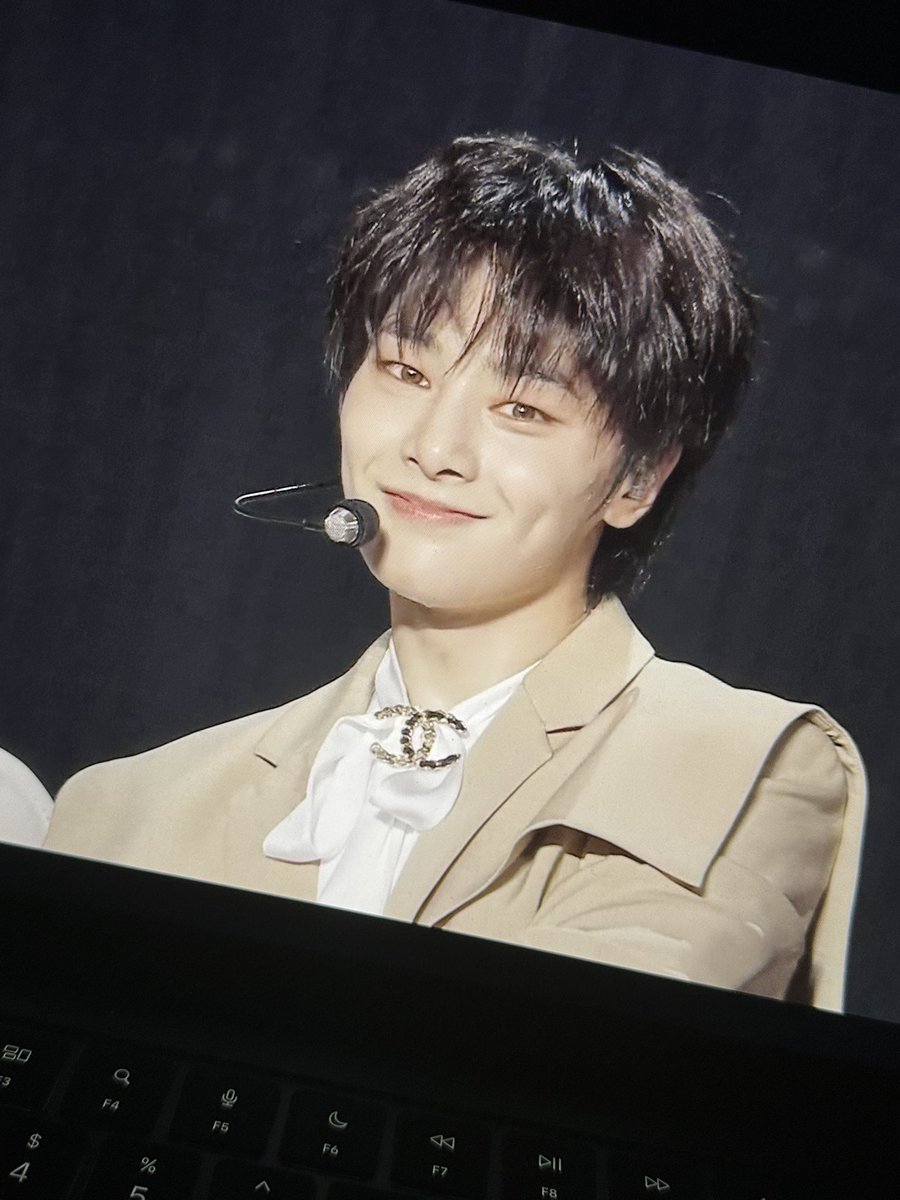 yangrecord's tweet photo. HUHUHUHUHUHUHU CUTEST FOX EVERRRRR https://t.co/m4vFV2vRz9
