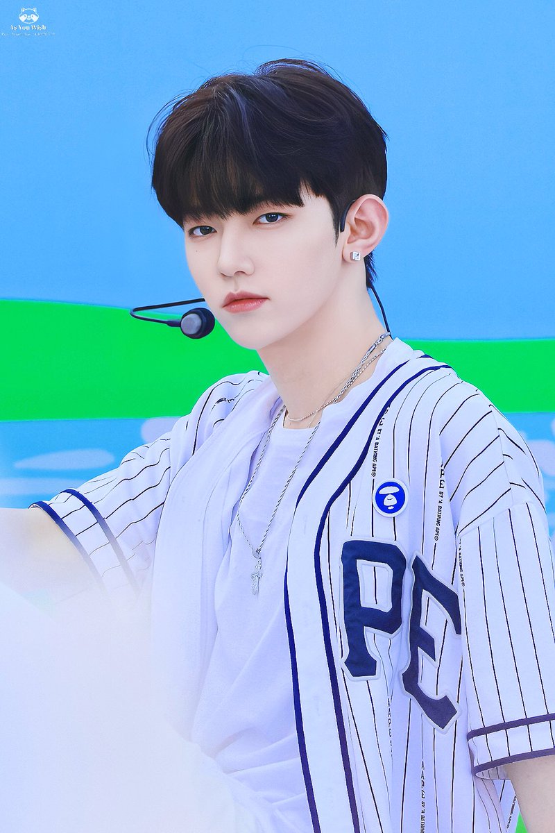 AYW0725's tweet photo. 230909 그린리본 마라톤 HQ

아름다워

#장하오 #章昊 #ZHANGHAO #ジャンハオ #ZB1 #제로베이스원 #ZEROBASEONE https://t.co/gzIYu1MfCf