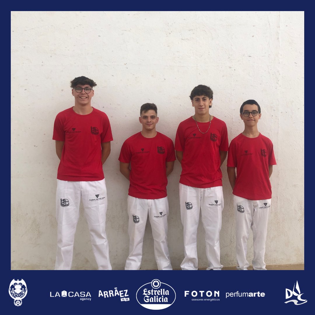duquedegaeta's tweet photo. 💙❤️ Primera jornada de nuestros dos equipos de #PilotaValenciana de @JCF_Valencia 💪🏽
#Falles24 #FalladelDUC https://t.co/A08oaPcWCU