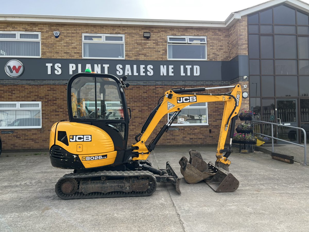 FOR SALE: 2017 JCB 8026 mini excavator, comes with Q-hitch &amp; 3 buckets, hammer lines, good tracks, 2633 hours, all in good order £16950+VAT
