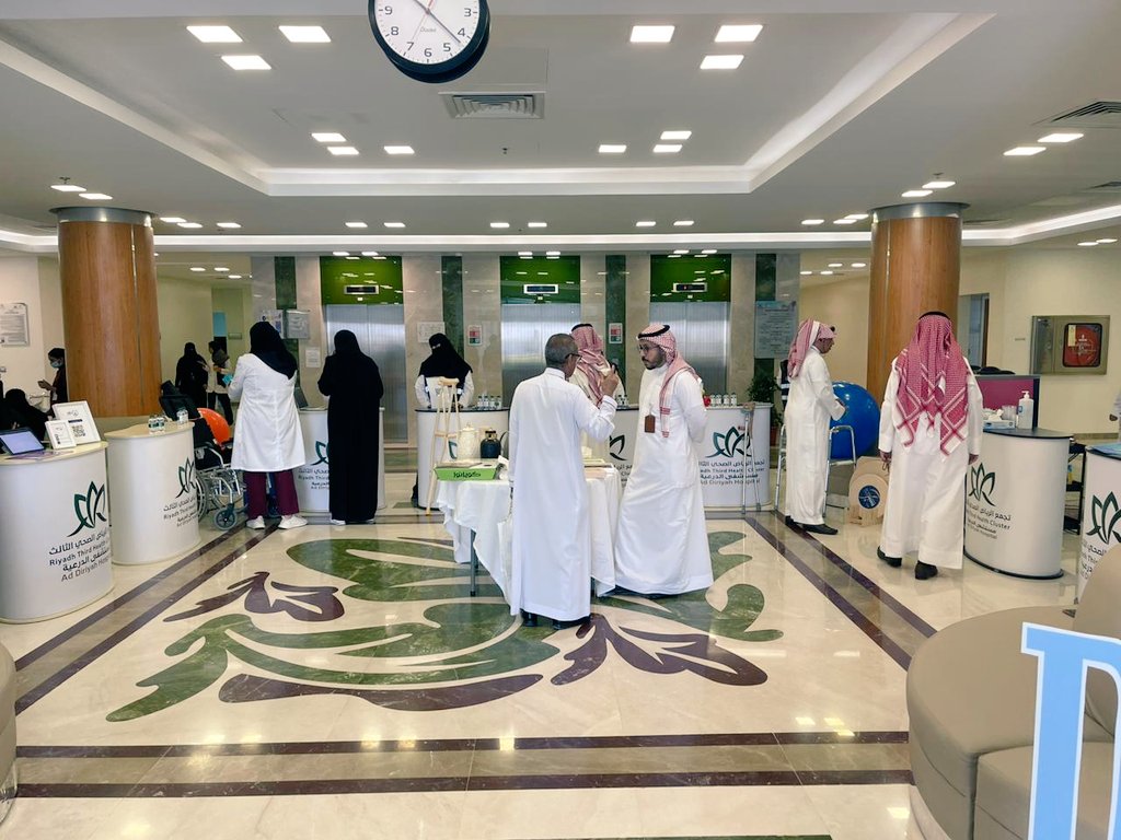 DiriyahHospital's tweet photo. #مستشفى_الدرعية يقيم معرضا توعويا تزامناًمع 
 #اليوم_العالمي_للعلاج_الطبيعي 
والذي أشتمل على عدة أركان توعوية تهدف الي دور العلاج الطبيعي وأهميتة . https://t.co/2dZDKD2bFb