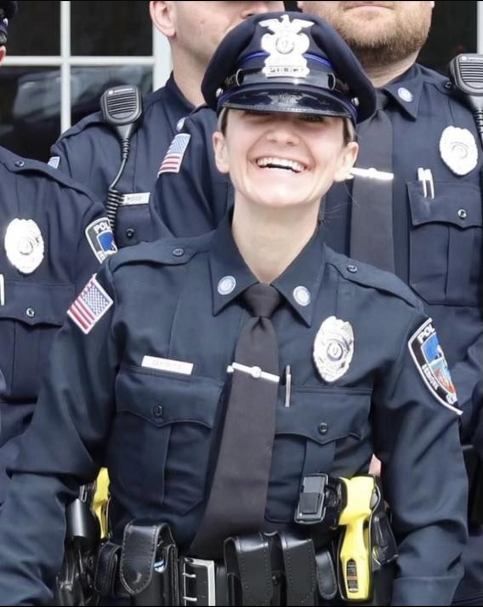 “Barrington PD Mourns Loss of Patrolwoman Kourtney DeForitis in Tragic
