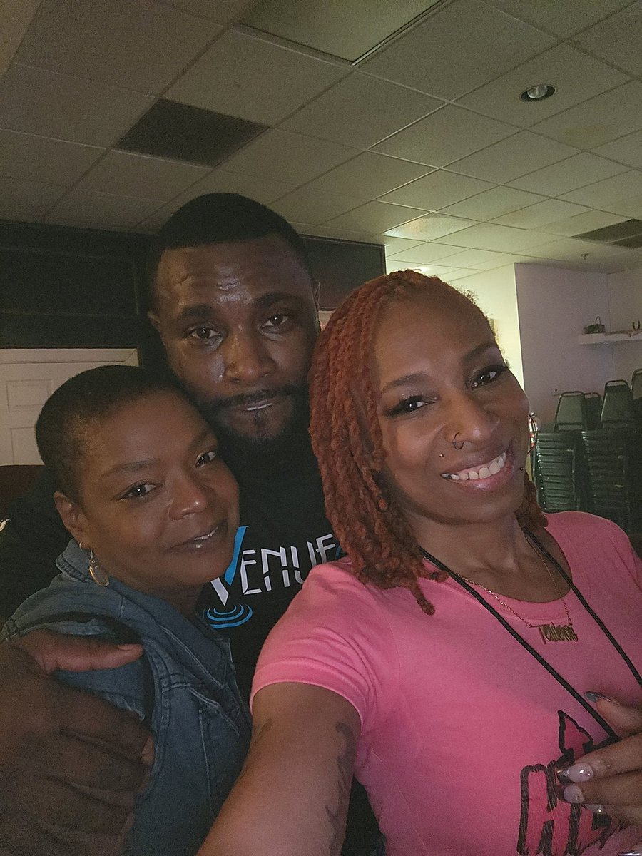 w0nderW0manSP's tweet photo. My Man 50 grand!😁 @5050Showoff overall energy on and off stage🔥🔥🔥 it was a pleasure.
And of course the talented @TAZmanian_Tara 🥰 can't wait 4 u to get more active 🤞🏾
#Nastylgia https://t.co/JMlxlfQ1m3