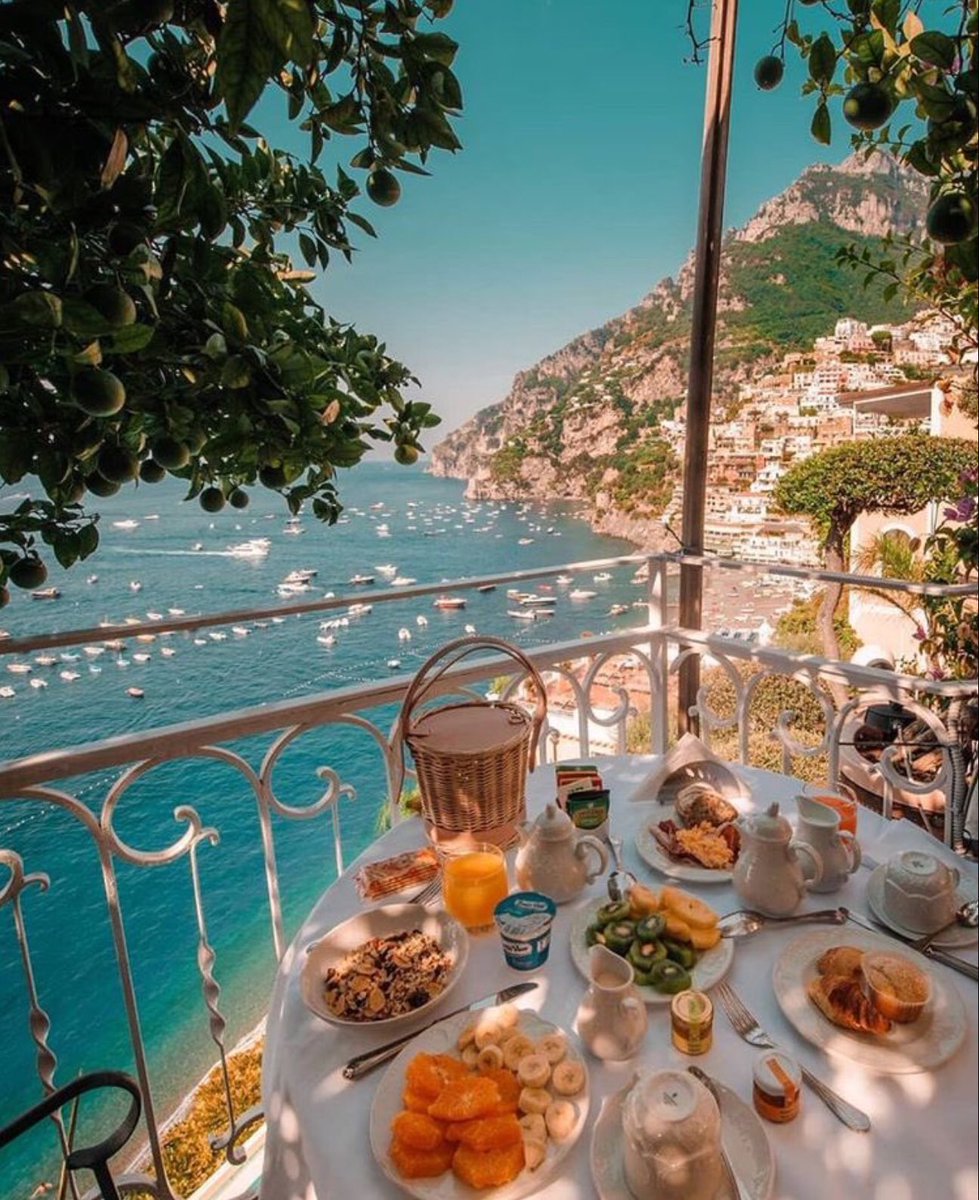Breakfast in Italy
