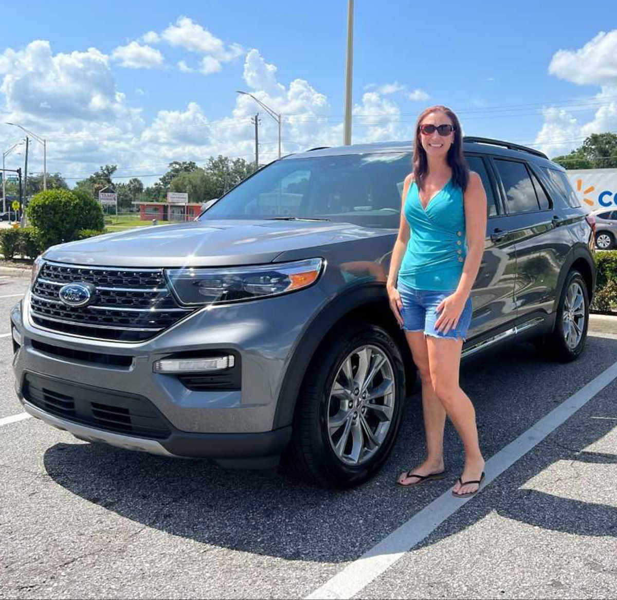 Lakeland_Ford's tweet image. There&apos;s two things we #Love at #LakelandFord... #CustomerReferrals &amp;amp; #HappyCustomers - Jennifer Tuberville is both &amp;amp; salesperson #EmmanuelGoveo made sure buying was #Fast, #Fun &amp;amp; #Easy - #Congratulations Jennifer &amp;amp; #Enjoy your #2023Explorer - We&apos;re here for you! #FordFamily