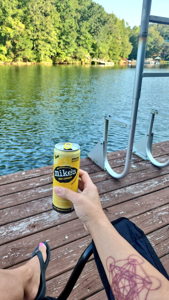 djexgirl's tweet photo. #breakfastofchampions #hellogoodmorning #lifeisgood when you're by a lake... https://t.co/e31EpYVeMh