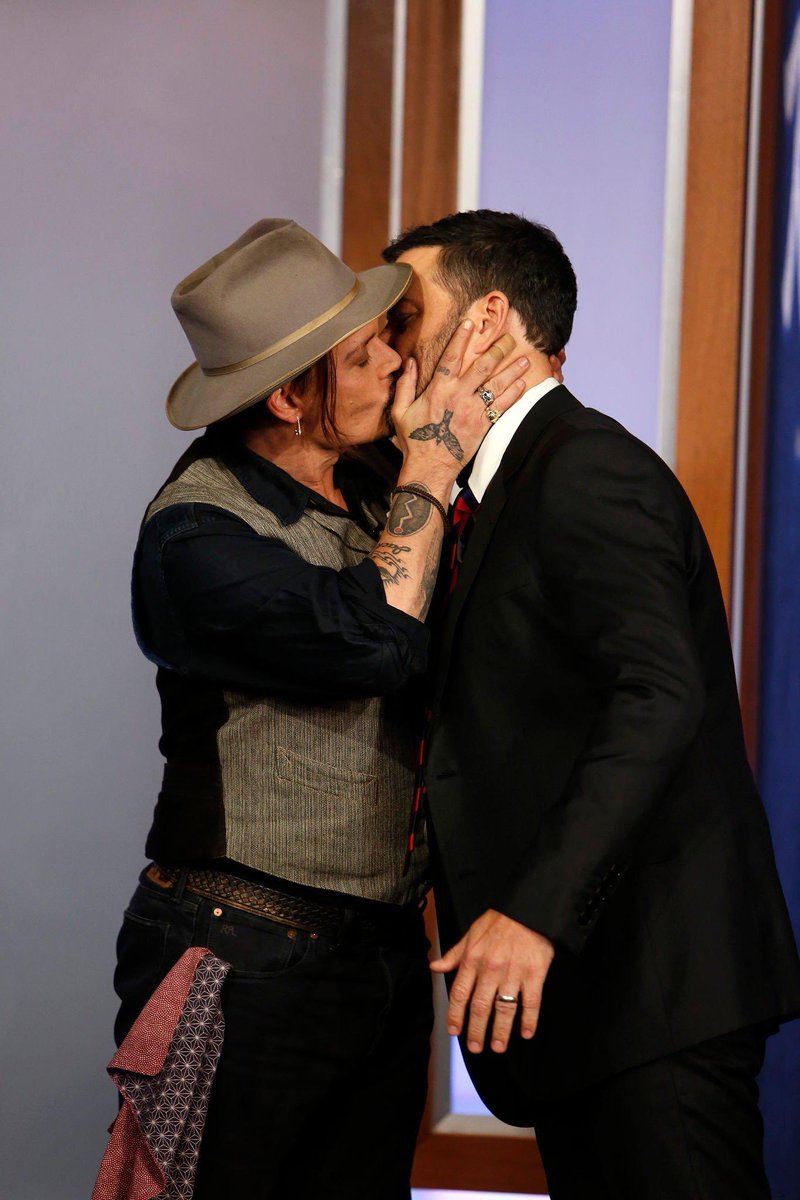 johnny depp daily tweet media