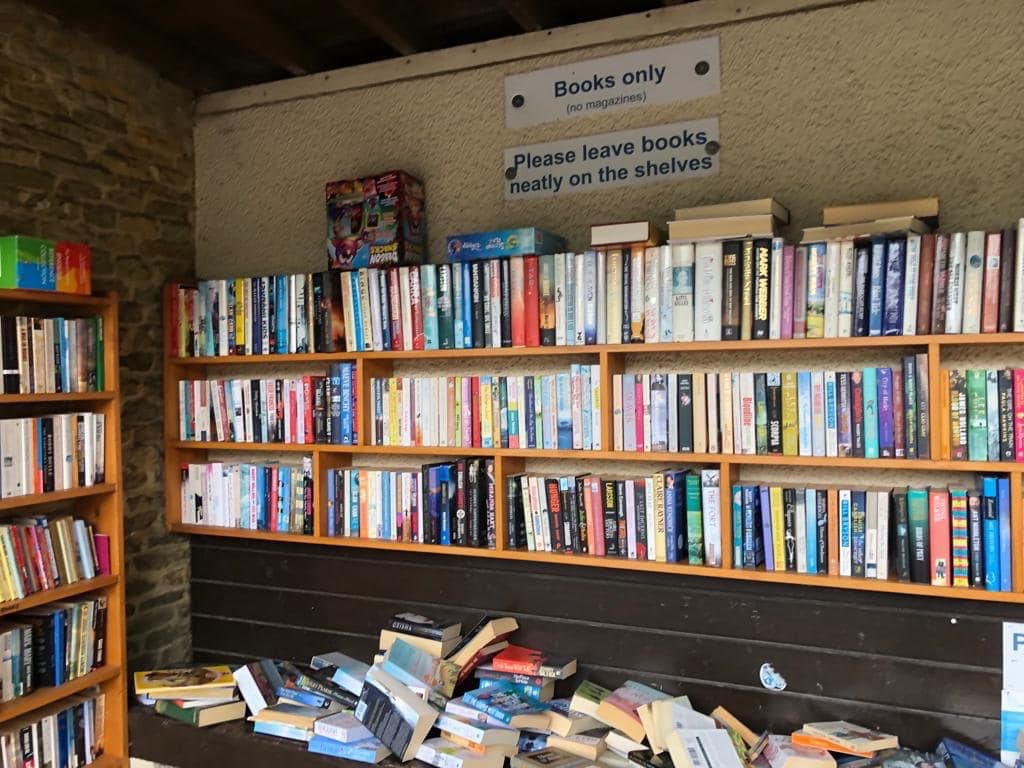 KingsSuttonNW's tweet photo. ‼️ Vandalism at the Village Bus stop Library ‼️

Someone/or some people have decided to disrespect our community by causing damage to books at our bus stop library.

It’s time we stand up as a community and stomp out this ridiculous behaviour.

@NorthantsPolice @BrackleyNptSgt https://t.co/A2GyC0TOKF