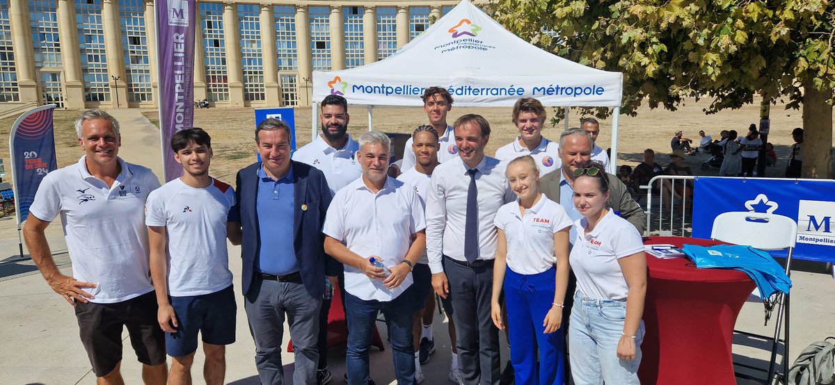 Arthur et Teo représentant le club de <a href="/Montpellier_BV/">Montpellier Beach Volley</a> à la Foire aux associations avec <a href="/MDelafosse/">Michaël Delafosse - Maire de Montpellier</a> <a href="/Assaf_Christian/">Christian Assaf</a> <a href="/HrvMartin/">Hervé Martin</a> <a href="/montpellier_/">Ville de Montpellier</a> <a href="/Montpellier3m/">Montpellier Métropole</a>