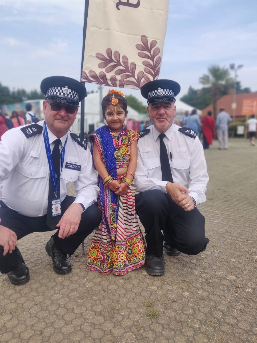 Herts_Specials's tweet photo. Prevention First - means spending quality time with our diverse communities #hotspecials #community #diversityrules https://t.co/ejIIeRWhJK