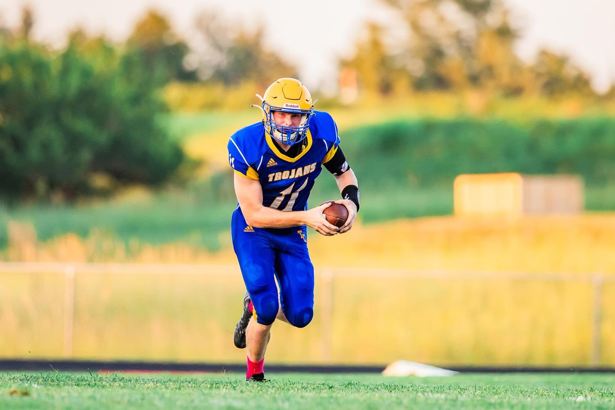Hogue_Strength's tweet image. August Strength &amp;amp; Speed students of the month: Dusty Kapke &amp;amp; Meila Gronemeyer

Students were chosen based off of attitude, commitment, and willingness to be 1% better in and out of the weight room. #RootedNE #TrojanStrong #IronSharpensIron⚔️