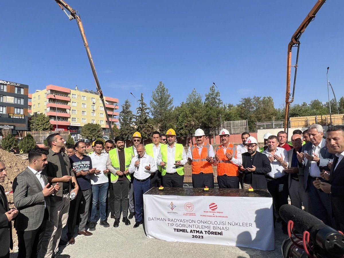 AvSerkanRamanli's tweet photo. Kanser tanısı ve tedavisi için olmazsa olmaz bir merkez olan OTTM’nin temel atma törenine katıldık.

İnşallah gelecek yıl açılışını yapmak da nasip olur ve hastalarımız artık başka illere gitmek zorunda kalmaz.

Merkezin yapımında emeği geçen herkese ayrı ayrı teşekkür ederim. https://t.co/QEacAcR305