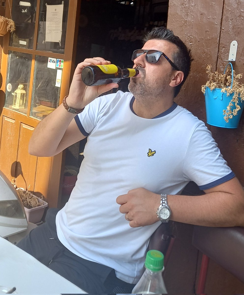 david_birnie's tweet photo. Top of the league beers in Larnaca. https://t.co/0g7a3DsUnL