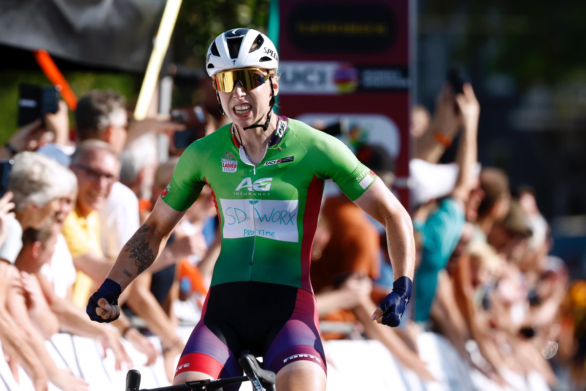 <a href="/lorenawiebes/">Lorena Wiebes</a> of <a href="/teamsdworx/">Team SD Worx - Protime</a> wins the 5th and final stage in <a href="/ladiestour/">Simac Ladies Tour</a> with a very convincing sprint! 
📷 <a href="/GettyImages/">Getty Images</a> 
#UCIWWT