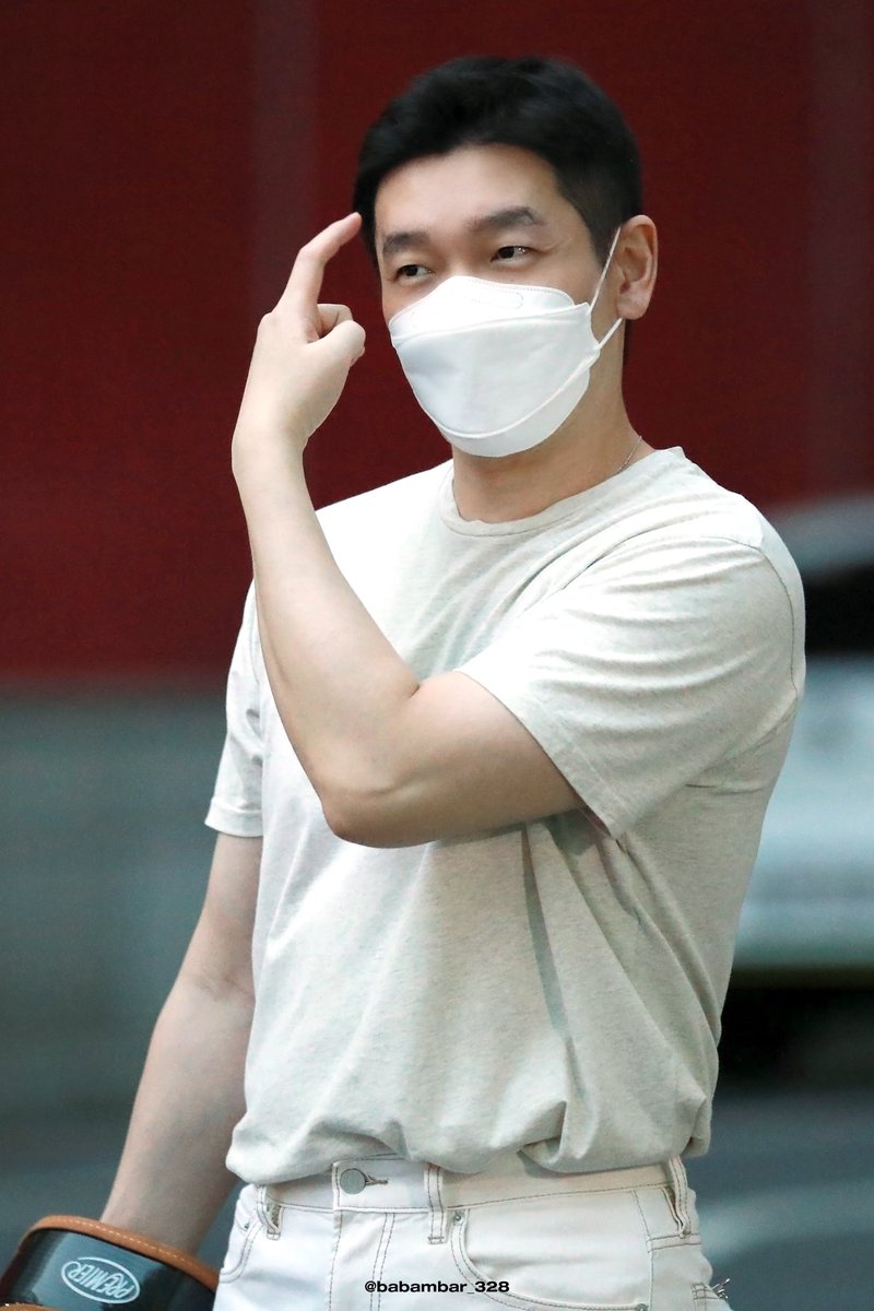 babambar_328's tweet image. 230910 오유 퇴근 HQ

🤍

#조승우