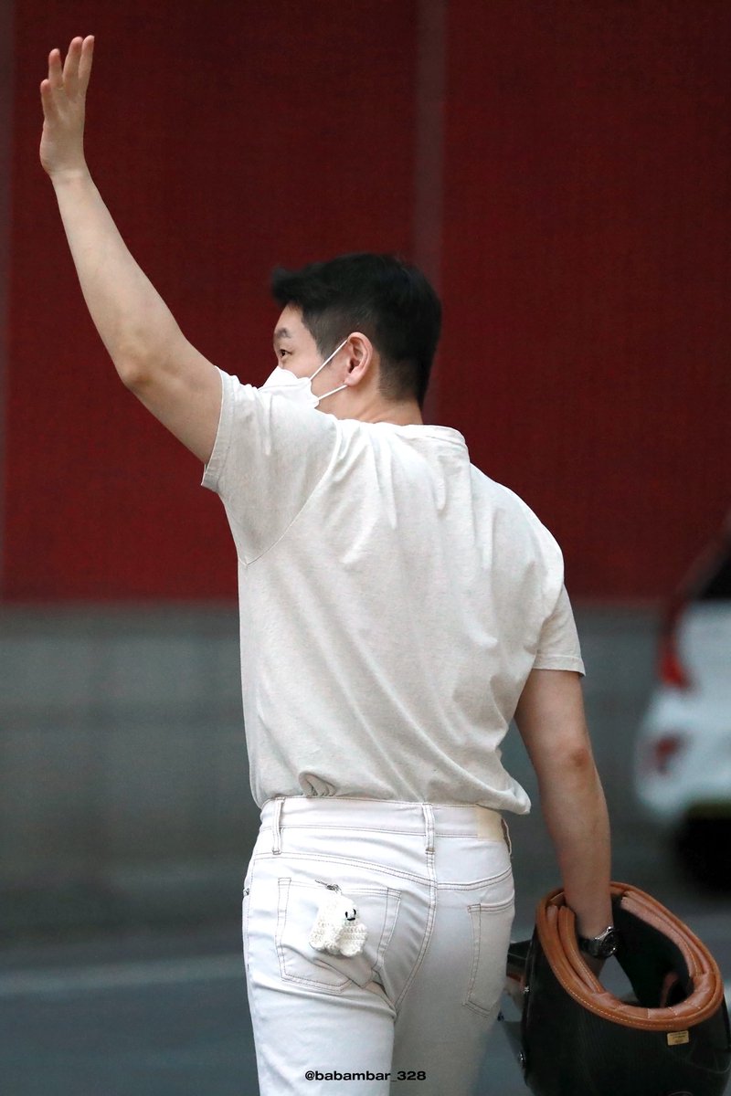 babambar_328's tweet image. 230910 오유 퇴근 HQ

🤍

#조승우