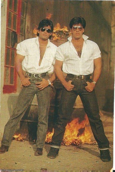 Dynamic duo Akshay Kumar and Sunil Shetty redefine friendship goals on and off-screen. From epic movies to lifelong camaraderie, their bond is unbreakable!  
  ' Can't Wait  No more patience Want Welcome 3 & Hera pheri 3 ASAP 
 #AkshayKumar #SunilShetty 
31 YRS OF SUNIEL SHETTY